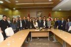 Vali Altıparmak, Kosovalı öğrencilerle