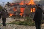 Yaşlı adamı genç işçi kurtardı