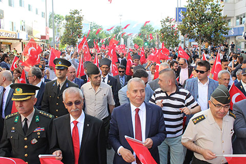 Binlerce Denizlili, Milli Mücadele için yürüdü