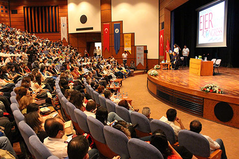 PAÜ’nün ev sahipliğindeki Uluslararası EJER Kongresi’nde 2500 akademisyen bir araya geldi