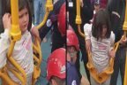 İtfaiye, salıncakta sıkışan çocuğu kurtardı