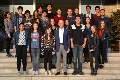 Sarayköy Tiyatro Kulübü “Umut Veren Tiyatro Grubu” seçildi