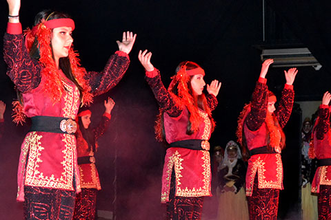 PEV öğrencilerinden ‘Atatürk’ temalı gece