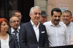 CHP İl Başkanlığı önünde durarak adaleti düşündüler