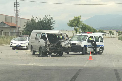 O kavşakta bir kaza daha