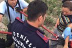 Küçük çocuğun kolu korkuluk demirlerine saplandı