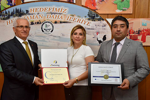 Ödüllü öğretmenler