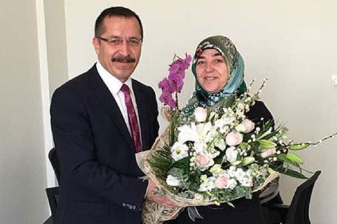 PAÜ Rektörü Bağ, öğretmen eşini Enstitü Sekreteri olarak atadı