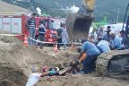 Toprak altında kalan işçinin mucize kurtuluşu