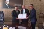 Çal’da mezun olduğu ilkokulu modern okul haline getirecek