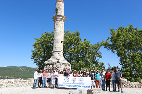 Gençlerin tarihe yolculuğu başladı
