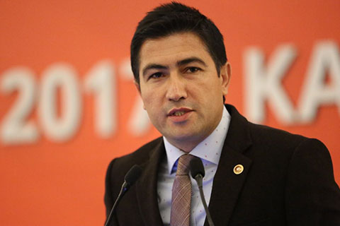 Cahit Özkan’ın ‘Zeybekci’ açıklaması kafaları karıştırdı