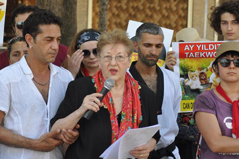 Hayvan severlerden yasa tasarısına tepki