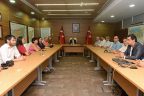 Vali Karahan: Devletin işini Denizlililer üstlenmiş