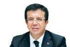 Kabinede revizyon. Ekonomi Bakanı Nihat Zeybekci yeni kabinede de yer aldı