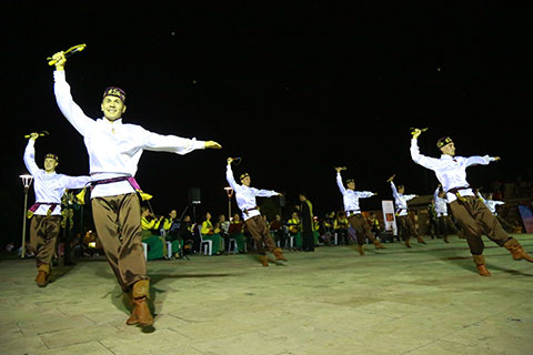 Ünlü dansçılardan muhteşem gösteri
