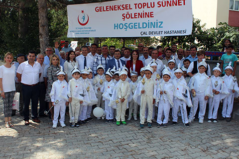 Çal’da sünnet şöleni