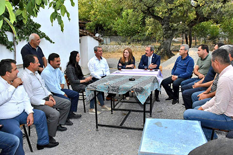 Tin Acıpayam’da muhtarlarla buluştu