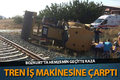 Bozkurt’ta tren iş makinesine çarptı: 1 yaralı