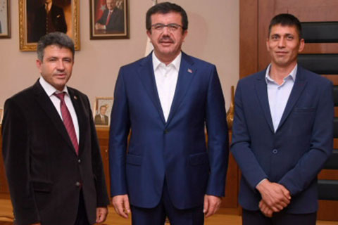 Zeybekci, Şehit Halisdemir’in kardeşiyle buluştu