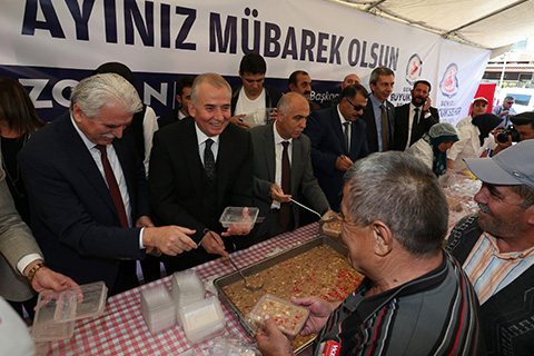 Büyükşehir’de aşure geleneği değişmedi