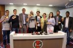 7 gazeteci basın kartı aldı