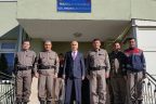 Vali Karahan askerlerle buluştu
