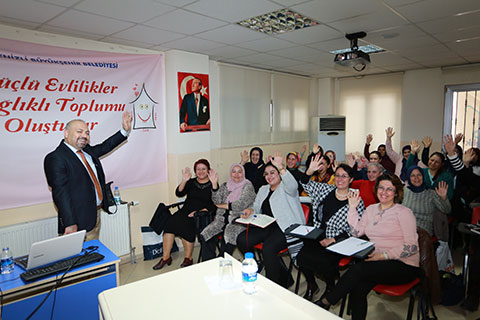 KADIN GİRİŞİMCİLERE EĞİTİM VERİLDİ
