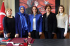 İlk ziyaret AK Partili kadınlardan