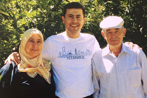 MHP’li Akgün babasını kaybetti