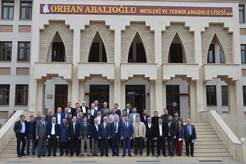 Tin: “Yerli otomotivde pay sahibi olmalıyız”