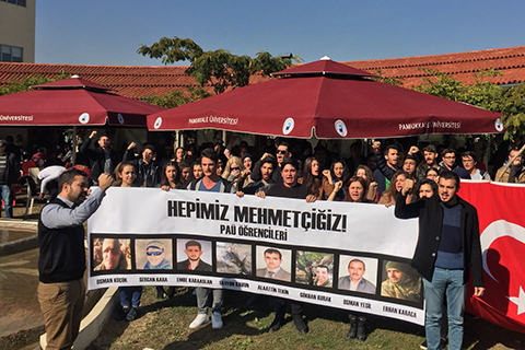 PAÜ öğrencileri ‘Mehmetçik’ için ayağa kalktı