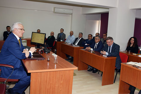 E-müfredat kağıt üzerinde kalmayacak
