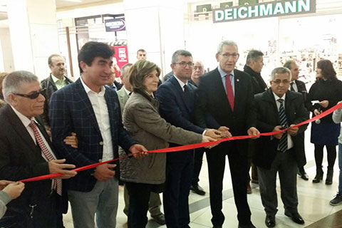 Başöğretmen Atatürk sergisi açıldı