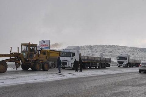 Denizli- Antalya yolu trafiğe açıldı