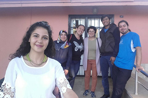 PAÜ öğrencileri otizmli çocuklarla el ele