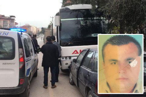 Servis sürücüsü direksiyon başında kalp krizi geçirdi