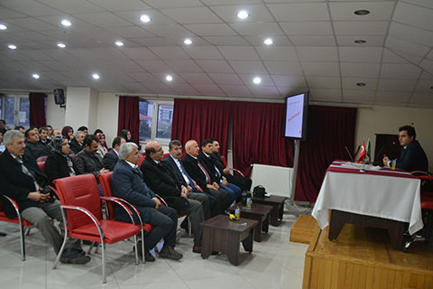 Akyol: Çağa ayak uydurmalıyız
