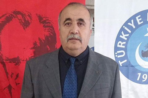 Öztürk: Atamalar merkezi sınavla yapılmalı