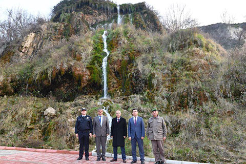 Vali Karahan Güney Şelalesi’ne hayran kaldı