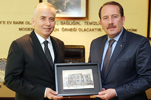 Karacan, Zeybekci’nin büyüme rakamlarını tekrarladı