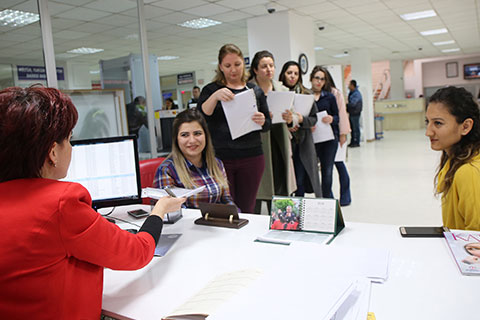 Büyükşehir ve DESKİ’de çalışan işçiler kadro bekliyor