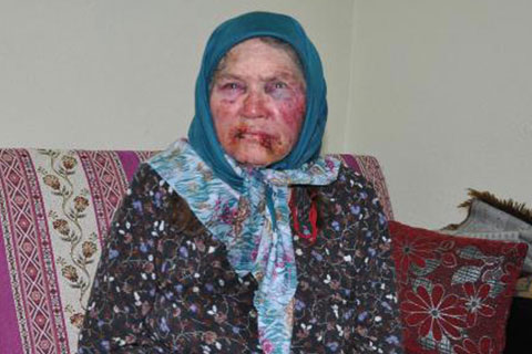 Darp edilen yaşlı kadının torunu gözaltında