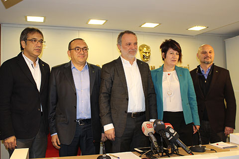 Konyalıoğlu: “Sertleşen politik dil bizi korkutuyor”