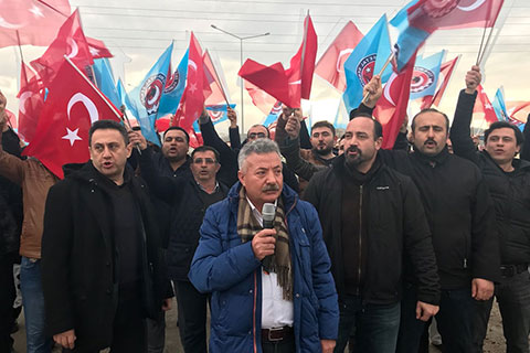İşçilerden toplu sözleşme eylemi