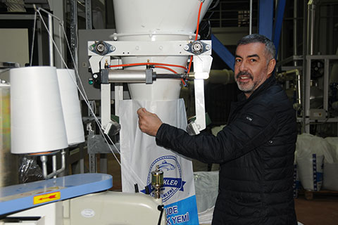 Özpekler Yem piyasanın hakimi oldu