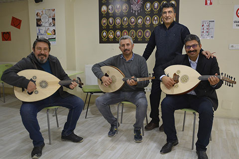 Sarayköy’de akademik sanat okulu havası esiyor