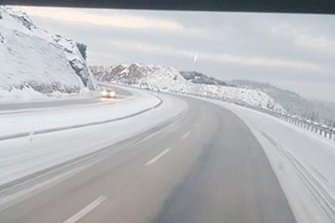 Dikkat! Yollar buz pisti gibi