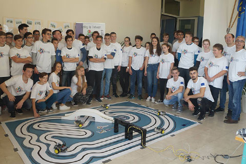 GÜNEYLİ ÖĞRENCİLER, AB PROJESİ İLE ROBOT ÜRETİYOR