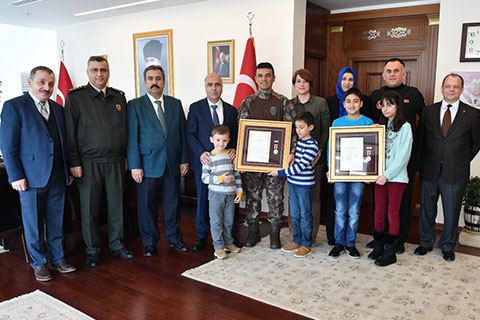 15 Temmuz gazilerine Devlet Övünç Madalyası